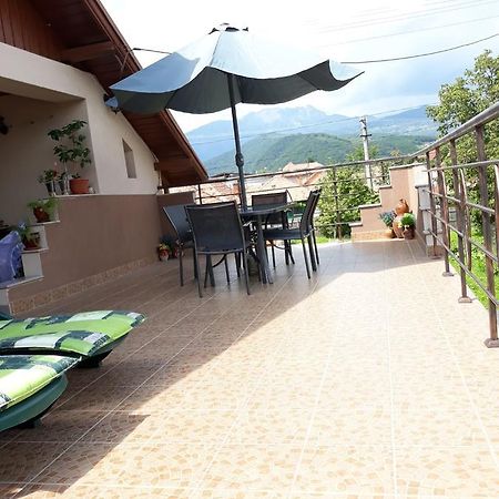 Casa Delia Hotel Călimăneşti Екстериор снимка