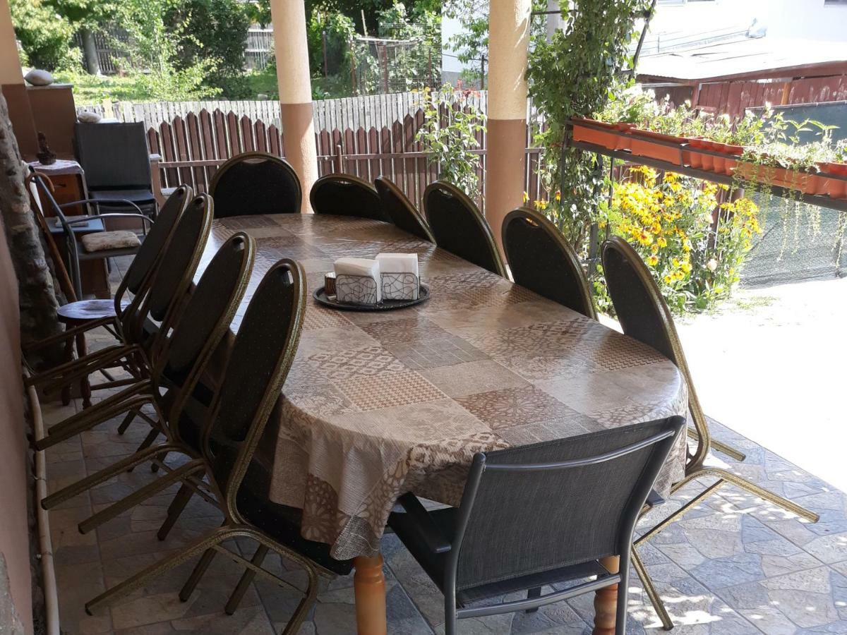 Casa Delia Hotel Călimăneşti Екстериор снимка